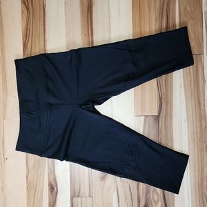 VS Sport Capri Sheer Legs Leggings